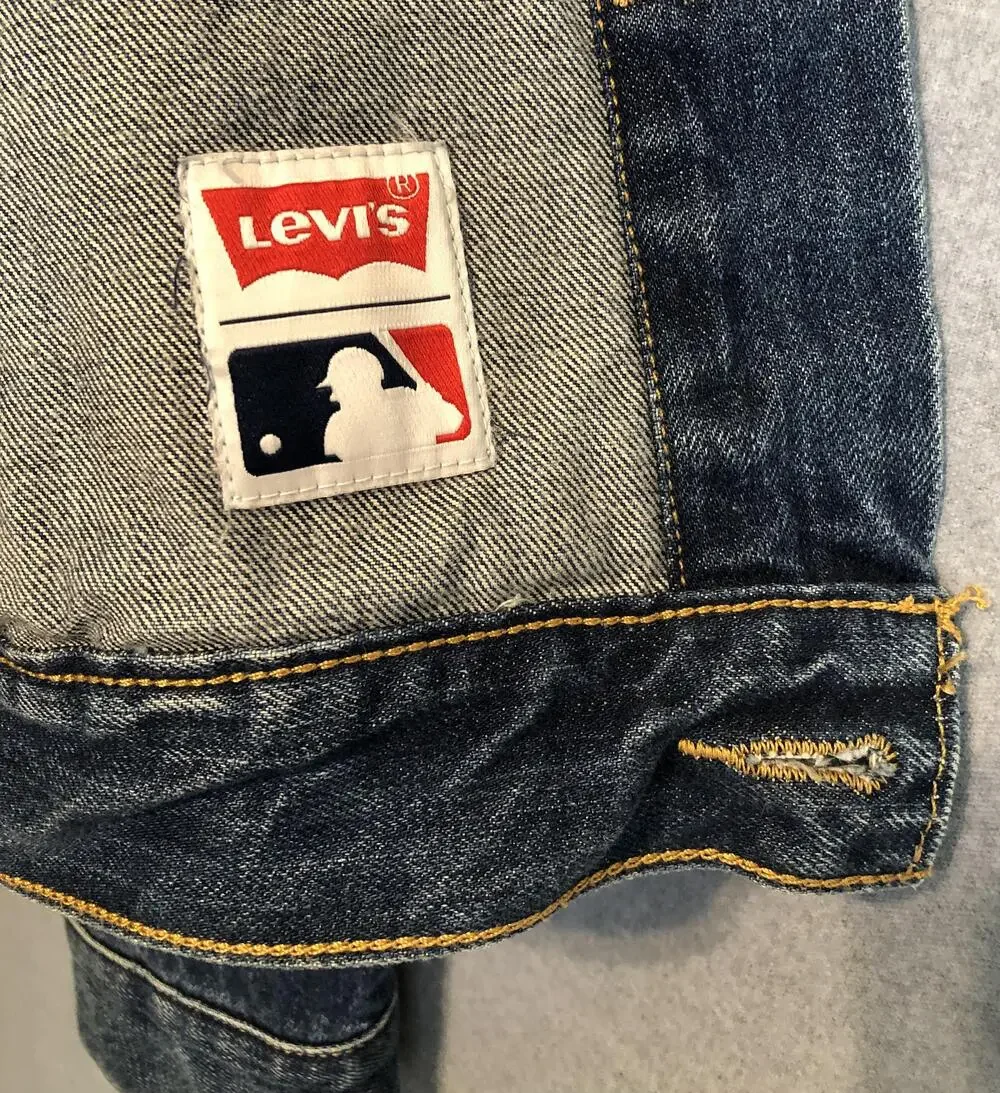 Levis Detroit Tigers Denim Trucker Jacket Mens Large L Blue MLB Baseball Jean